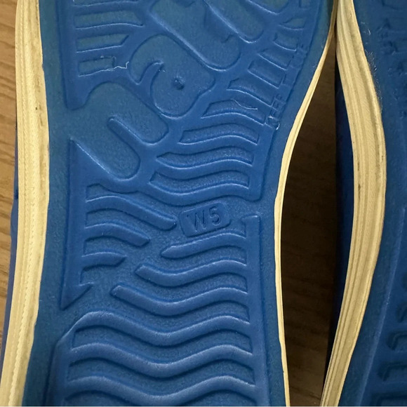 Native Miller Slip On Water Shoes Beach Size 5 - Picture 6 of 6